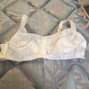 Super cute white bra!